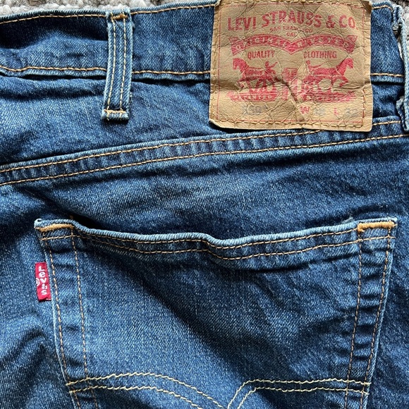 📦[5/ $50] Levi’s Strauss 559 Blue Jeans W38/L32 - Picture 4 of 4